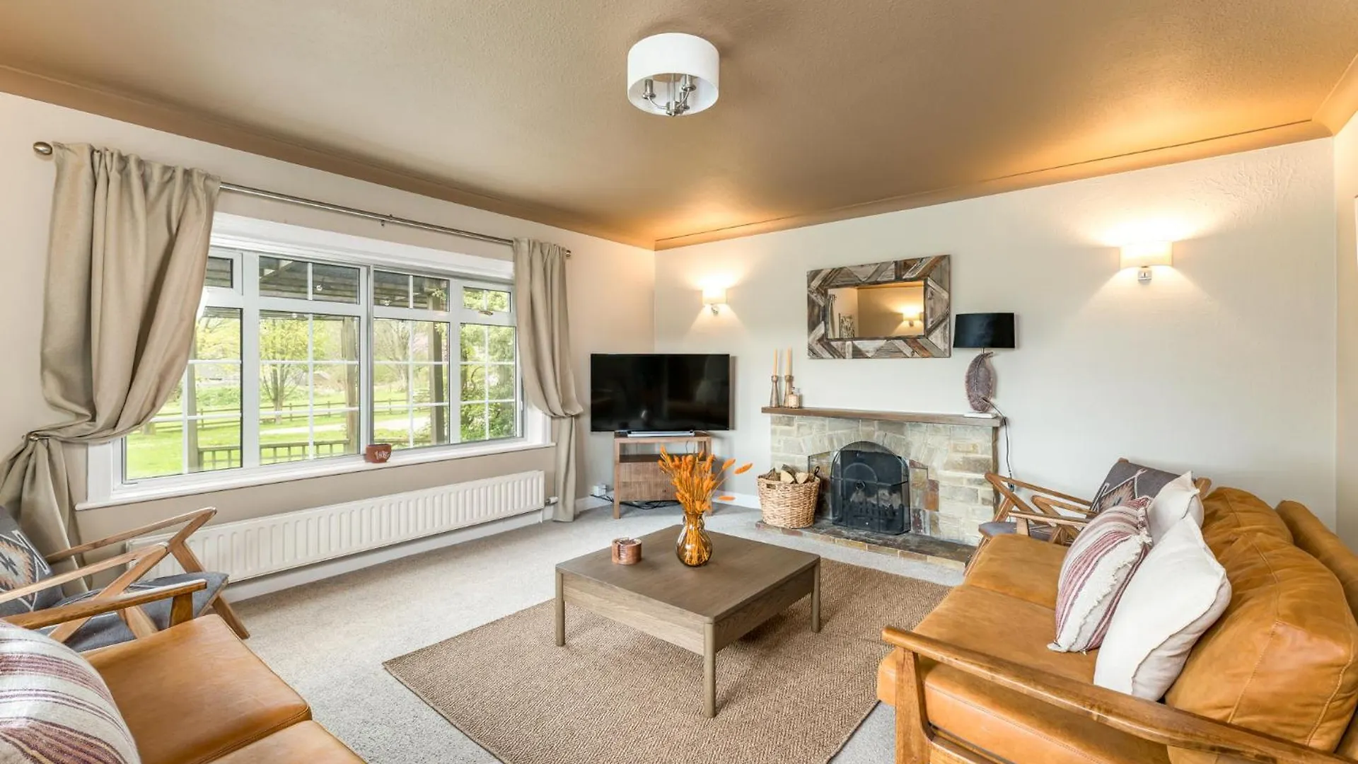 Central Malham Wellbeing Escape, 4-Bed House With Yoga Studio