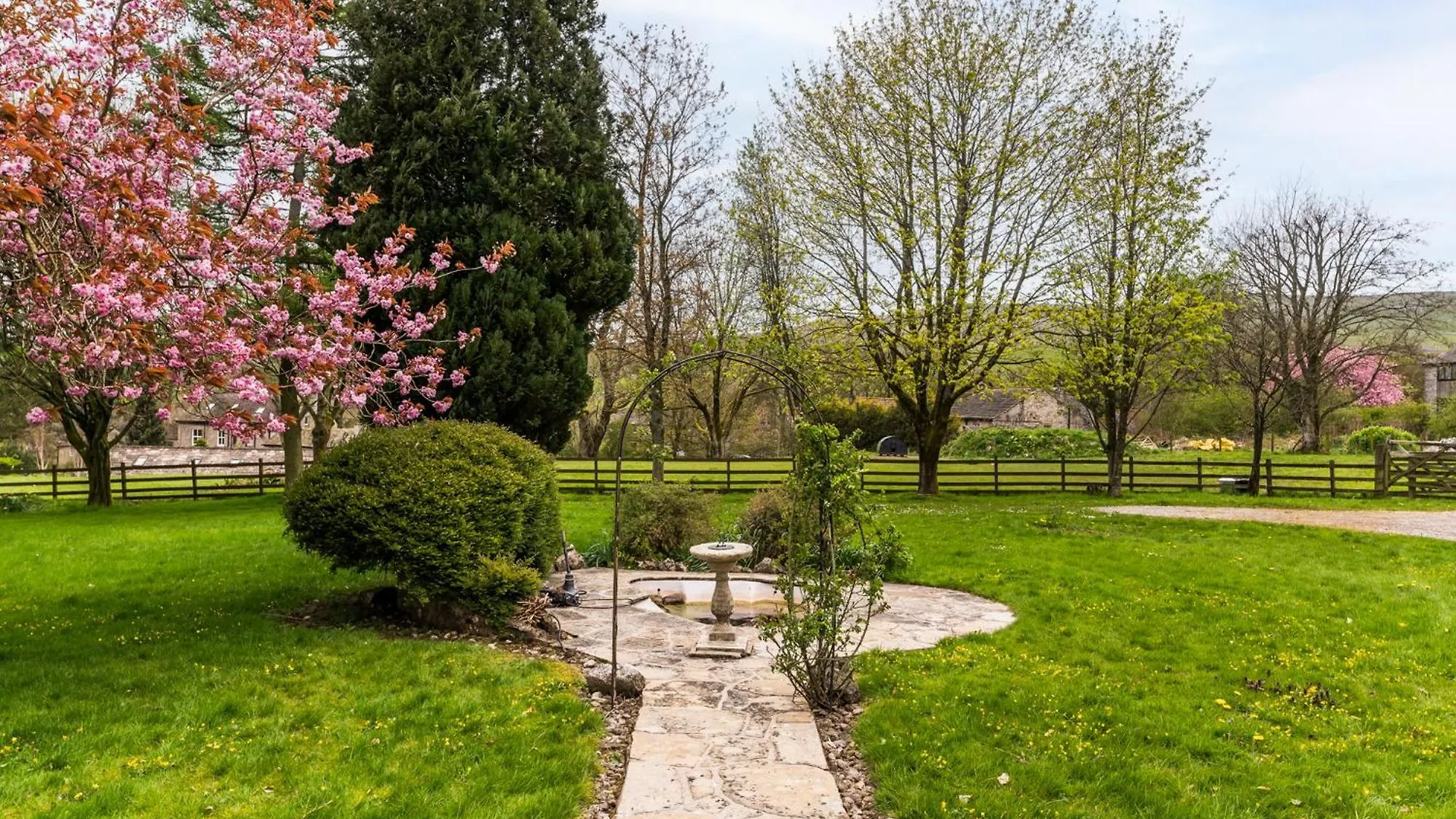 Dom wakacyjny Central Malham Wellbeing Escape, 4-Bed House With Yoga Studio Wielka Brytania