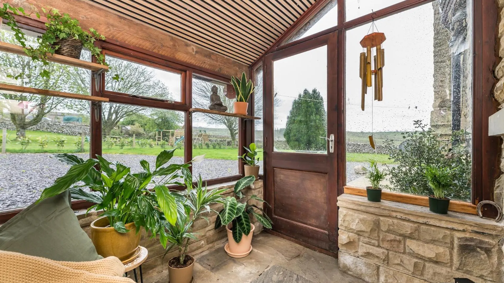 Central Malham Wellbeing Escape, 4-Bed House With Yoga Studio Dom wakacyjny